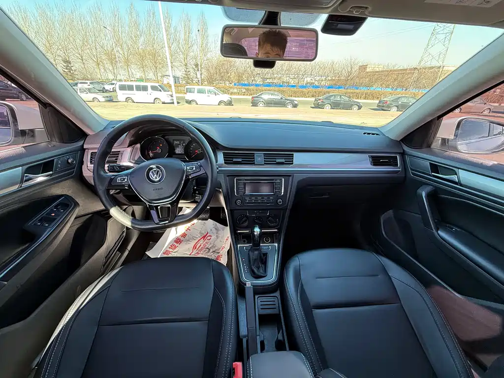 Bora 2019 Bora Legend 1.5L Automatic Fashion Type National VI купить на сайте DeffCars