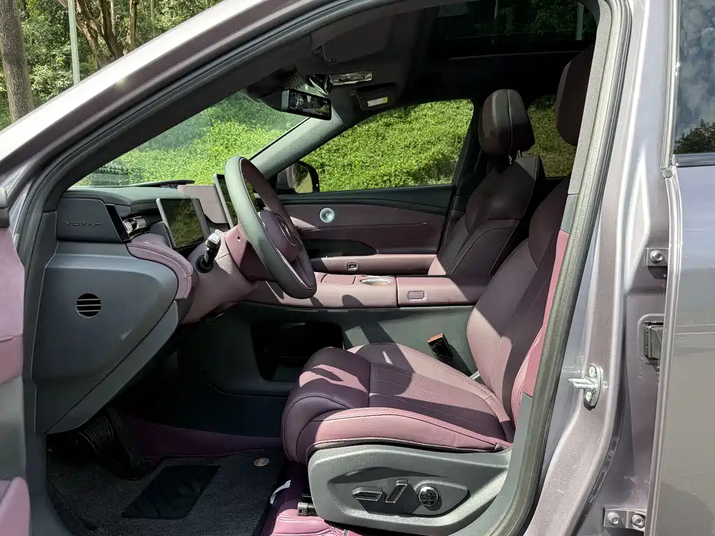 Lantu FREE 2025 FREE+ rear-wheel drive Qiankun version купить на сайте DeffCars