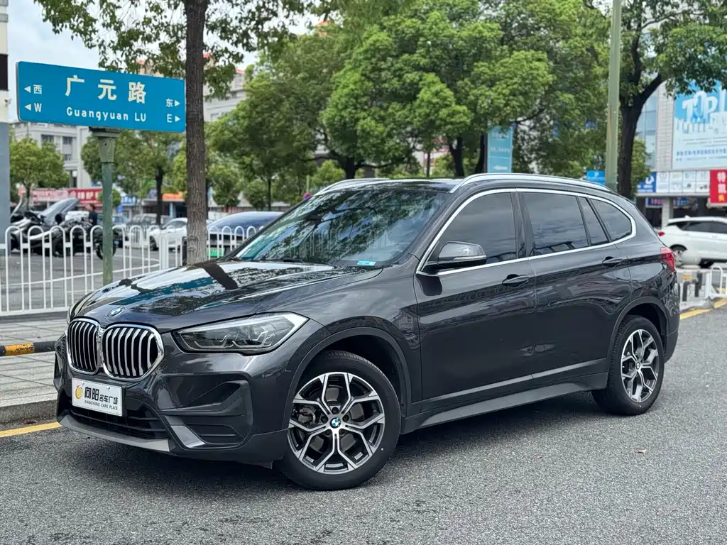BMW X1 2021 sDrive25Li Leading Model купить на сайте DeffCars