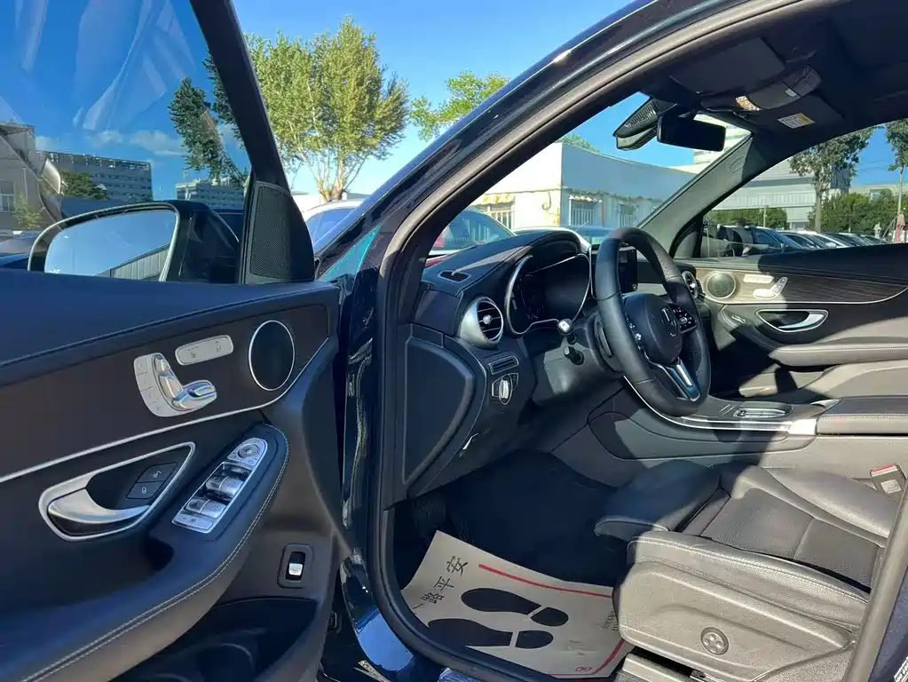 Mercedes-Benz GLC 2022 facelift 2 GLC 260 L 4MATIC luxury model купить на сайте DeffCars