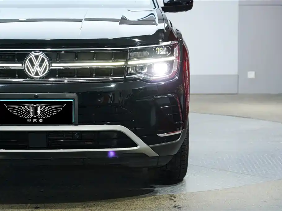 Touron 2023 facelift 380TSI four-wheel drive luxury version купить на сайте DeffCars