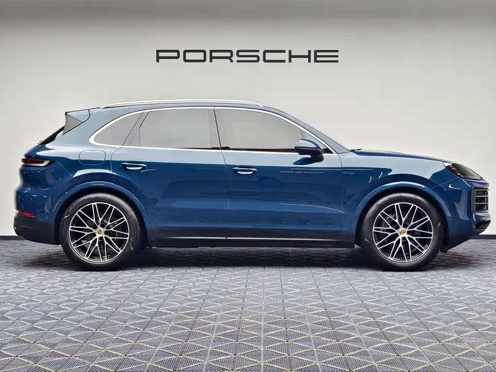 Cayenne 2024 Cayenne 3.0T купить на сайте DeffCars
