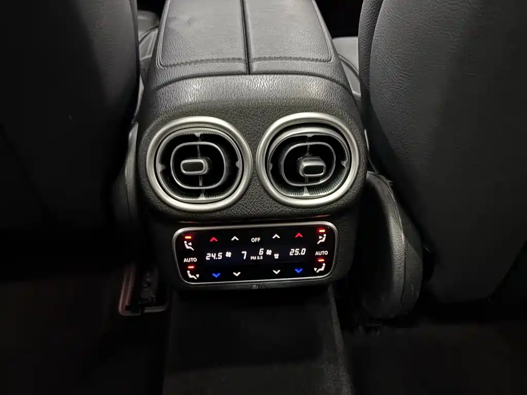 Mercedes-Benz GLC 2023 facelift GLC 300 L 4MATIC dynamic 5-seater купить на сайте DeffCars