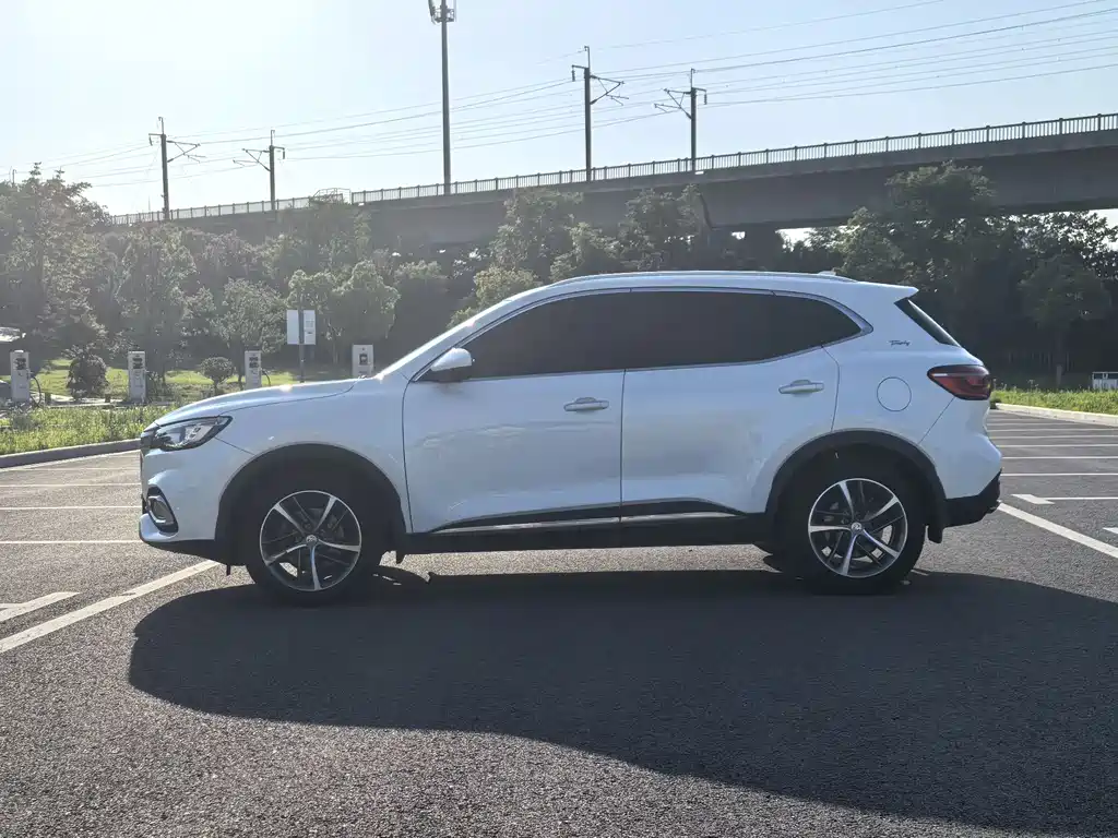 MG HS 2019 30T automatic two-wheel drive Trophy super combustion version National VI купить на сайте DeffCars