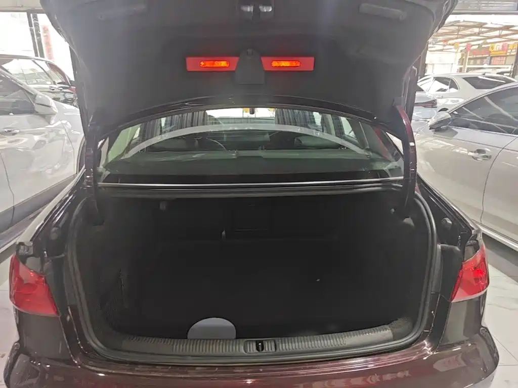 Audi A3 2015 Limousine 35 TFSI Million Commemorative Comfort Model купить на сайте DeffCars