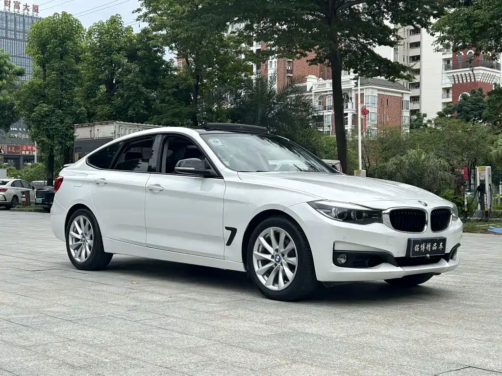 BMW 3 Series GT 2018 320i Fashion Edition купить на сайте DeffCars