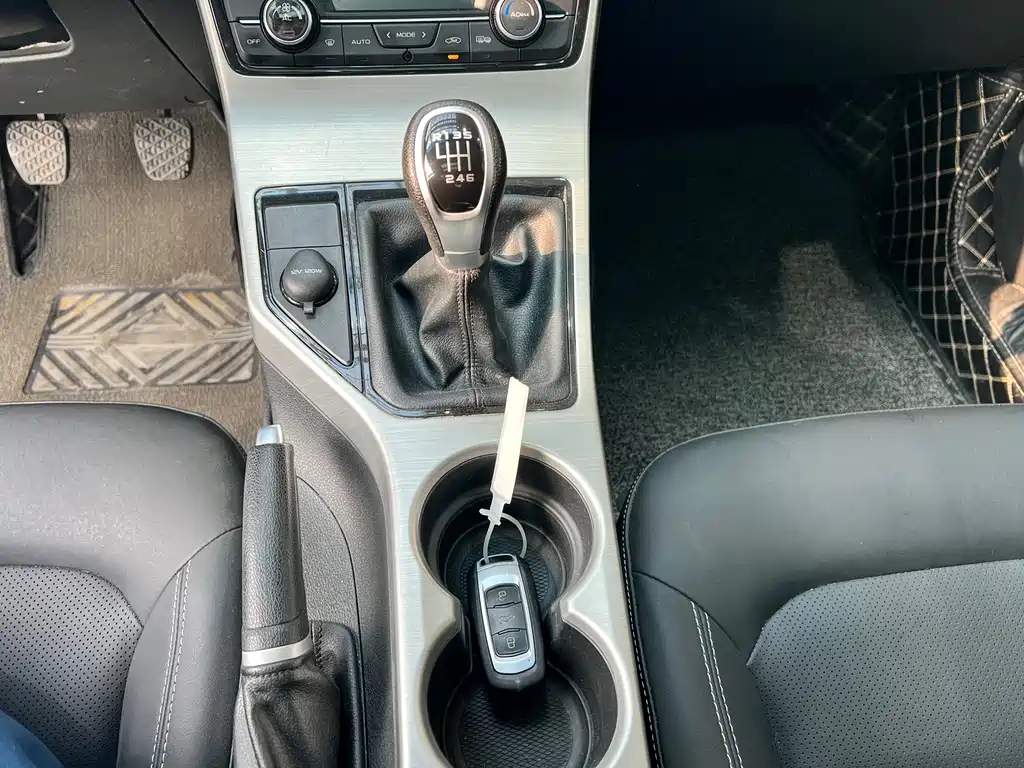Emgrand GL 2017 1.8L DCT Elite купить на сайте DeffCars