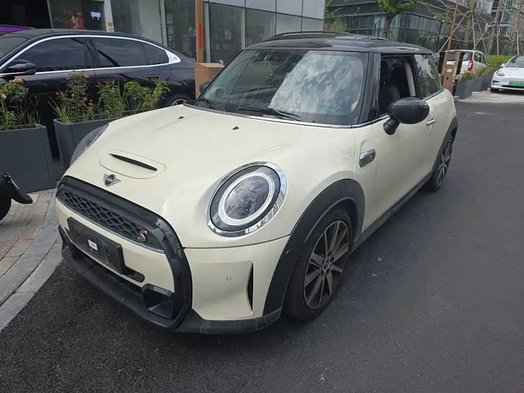 MINI 2022 2.0T COOPER S Classic купить на сайте DeffCars
