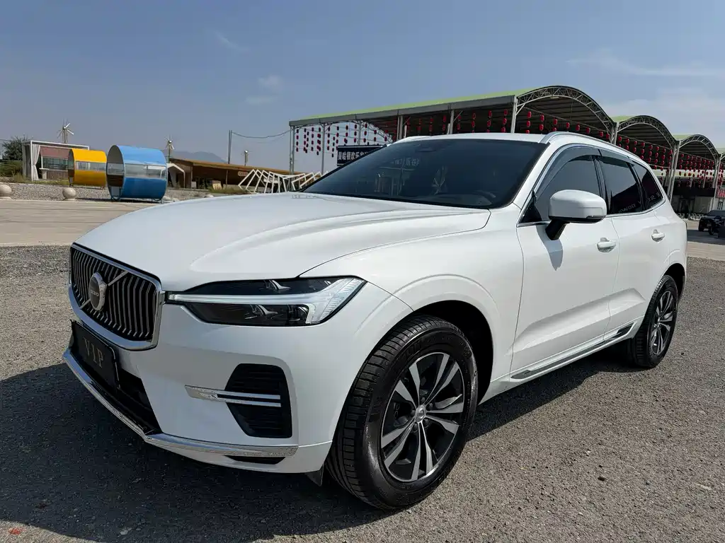 Volvo XC60 2025 B5 four-wheel drive Zhiyi Luxury Edition купить на сайте DeffCars