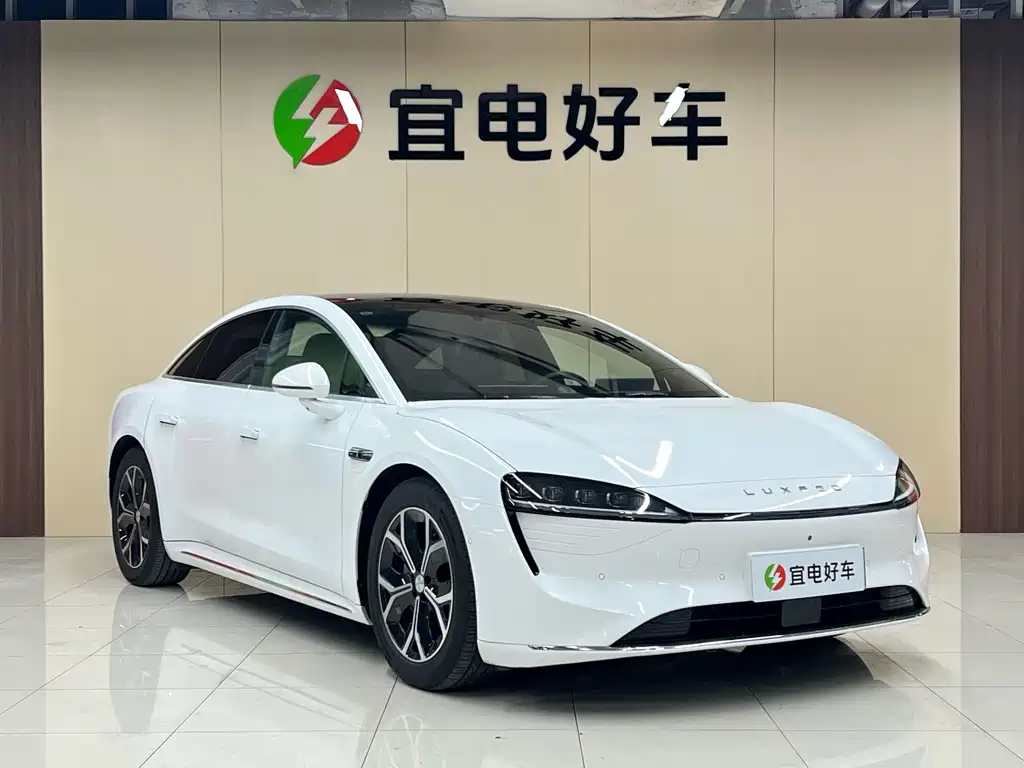 Smart World S7 2025 705km Pro купить на сайте DeffCars