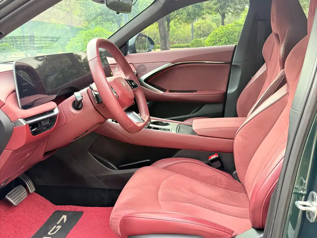 MG7 2023 2.0T Automatic Beauty Hunting Luxury Edition купить на сайте DeffCars