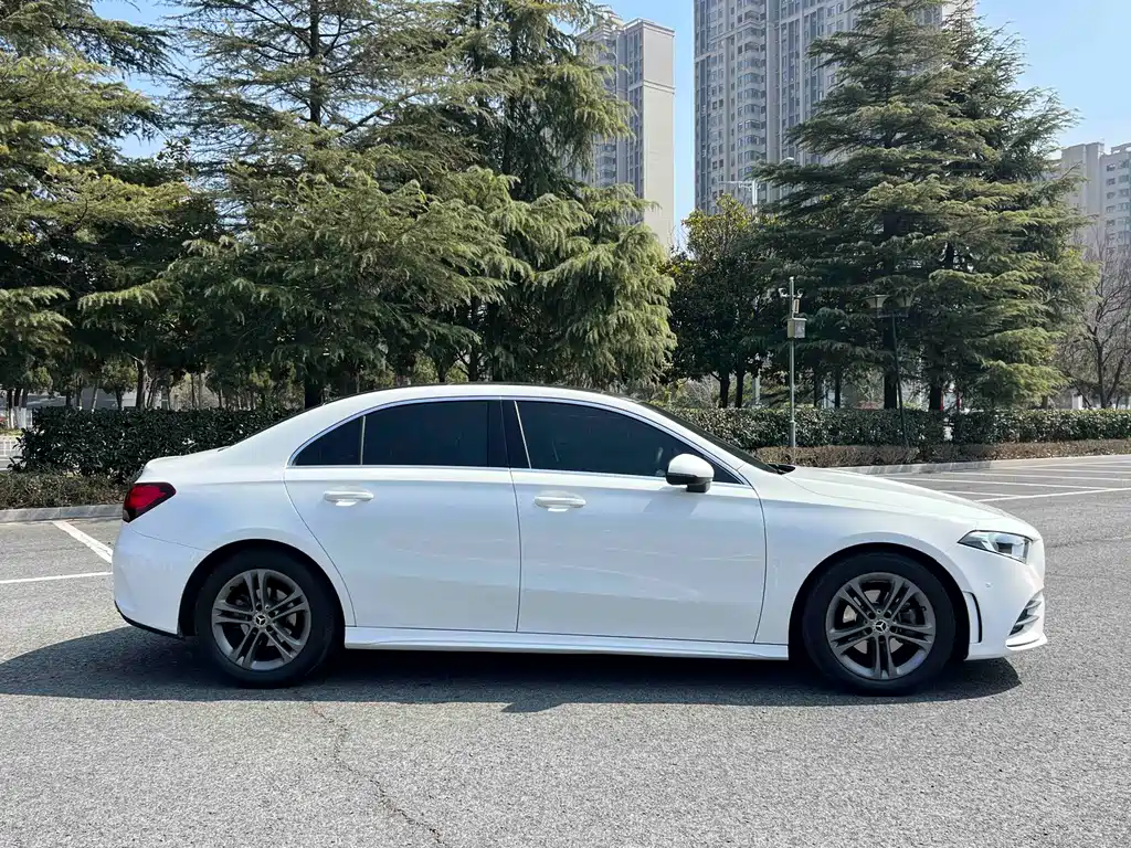 Mercedes-Benz A-Class 2020 Model Two A 180 L Sports Sedan купить на сайте DeffCars