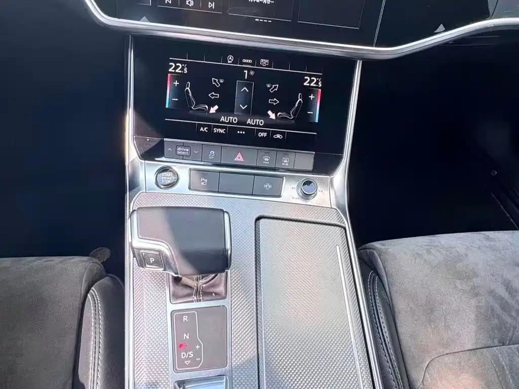 Audi A6L 2021 40 TFSI luxury and dynamic model купить на сайте DeffCars