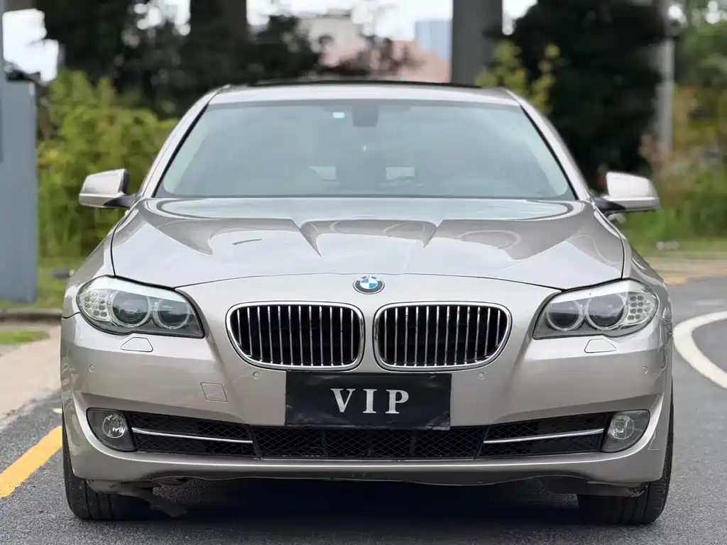 BMW 5 Series 2013 520Li Classic купить на сайте DeffCars