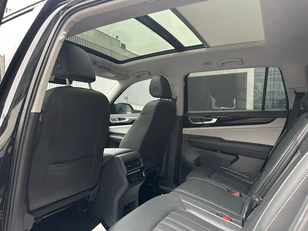 Touron 2022 380TSI four-wheel drive luxury version купить на сайте DeffCars