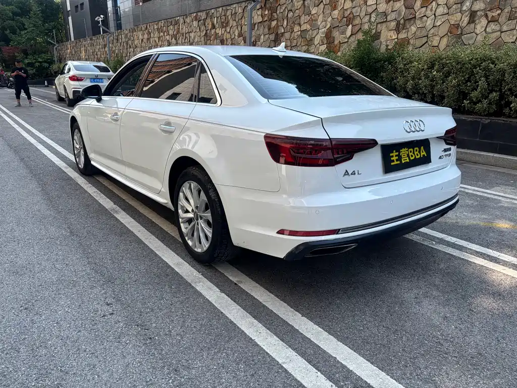 Audi A4L 2019 40 TFSI Enterprising National V купить на сайте DeffCars