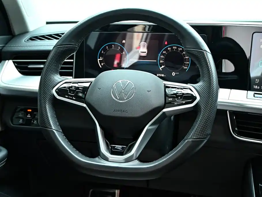 Lanxun 2023 380TSI four-wheel drive R-Line cruise version купить на сайте DeffCars