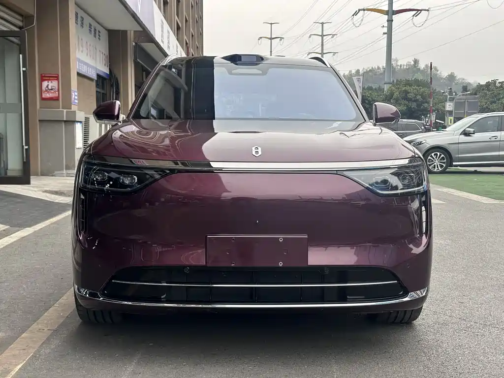 Wenjie M8 2025 extended range Ultra version 53.4kWh 5-seater version купить на сайте DeffCars