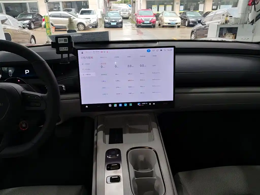 Xiaomi SU7 2024 rear-wheel drive ultra-long battery life high-end smart driving Pro version купить на сайте DeffCars