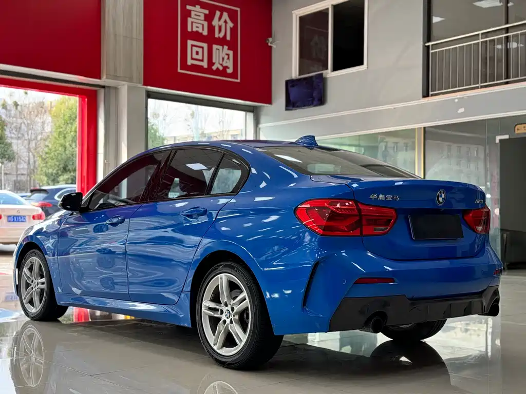 BMW 1 Series 2022 120i M Sports Edition купить на сайте DeffCars