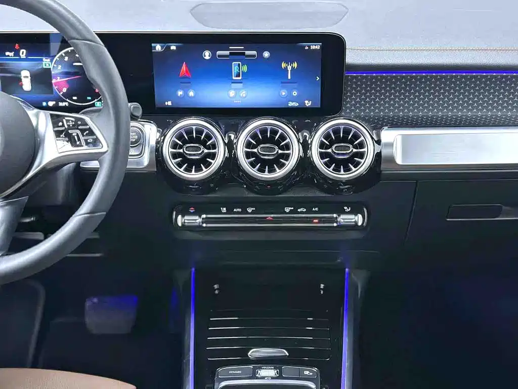Mercedes-Benz GLB 2024 facelift GLB 220 fashion model купить на сайте DeffCars