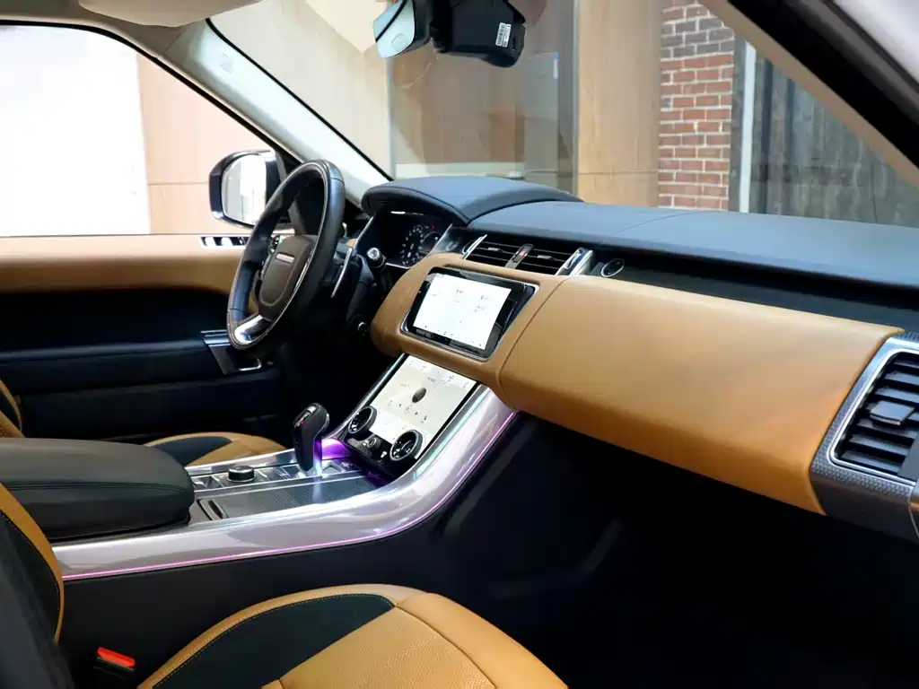 Range Rover Sport 2020 3.0 L6 HSE DYNAMIC купить на сайте DeffCars
