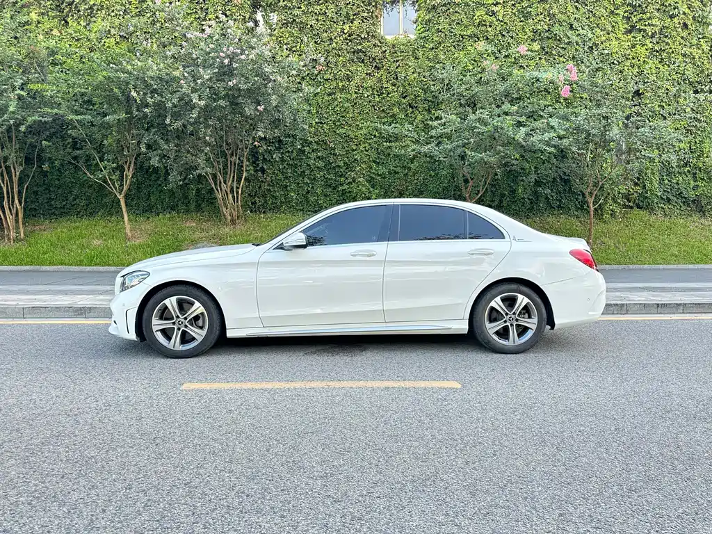 Mercedes-Benz C-Class 2019 C 260 L Sports Edition купить на сайте DeffCars