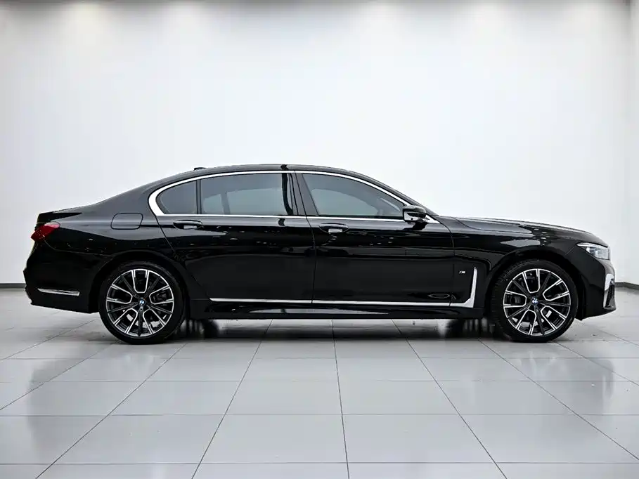 BMW 7 Series 2019 facelift 740Li xDrive Executive M Sports Package купить на сайте DeffCars