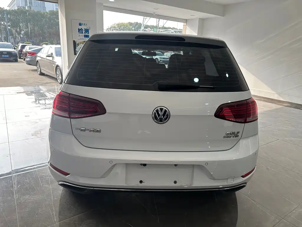 Golf 2018 230TSI automatic comfort type купить на сайте DeffCars