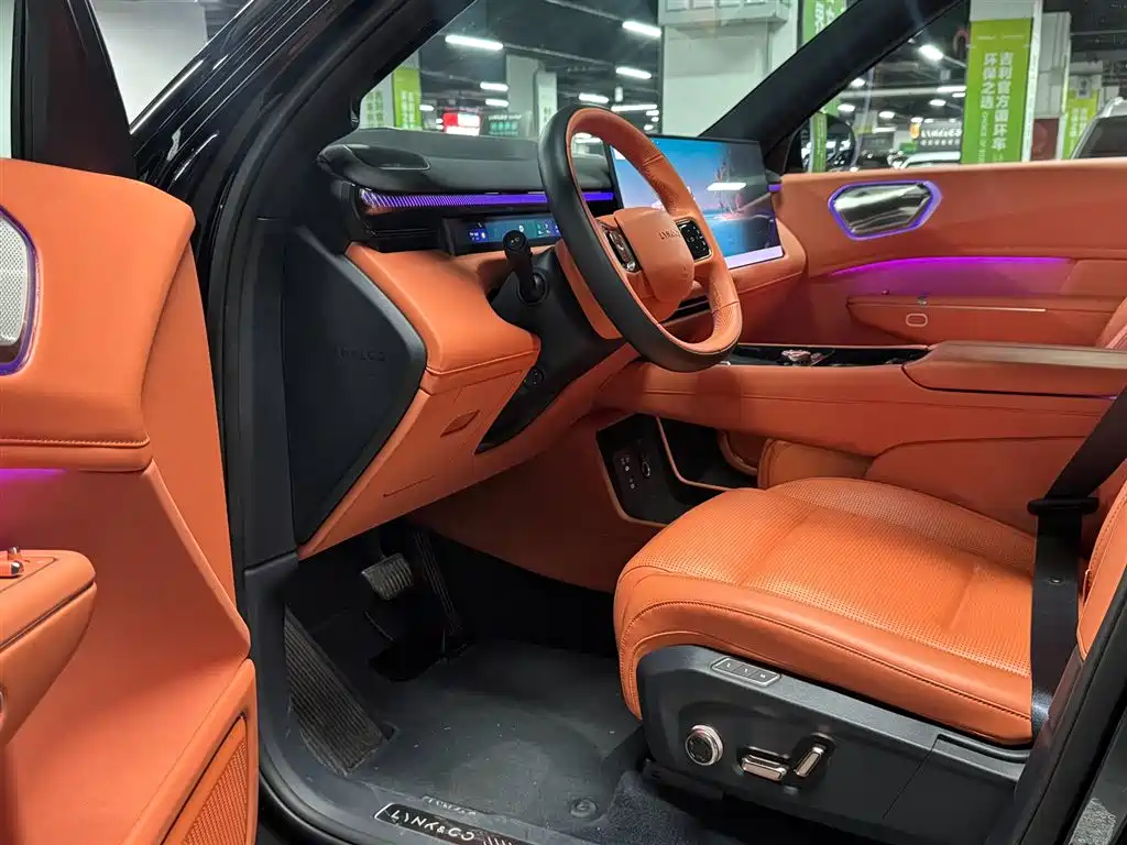 Lynk & Co 900 2025 1.5T Ultra купить на сайте DeffCars