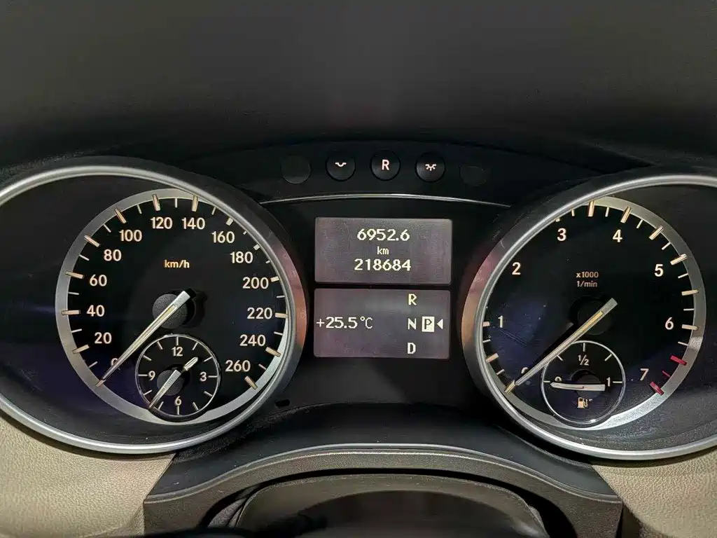 Mercedes-Benz R-Class 2011 R 350 L 4MATIC купить на сайте DeffCars