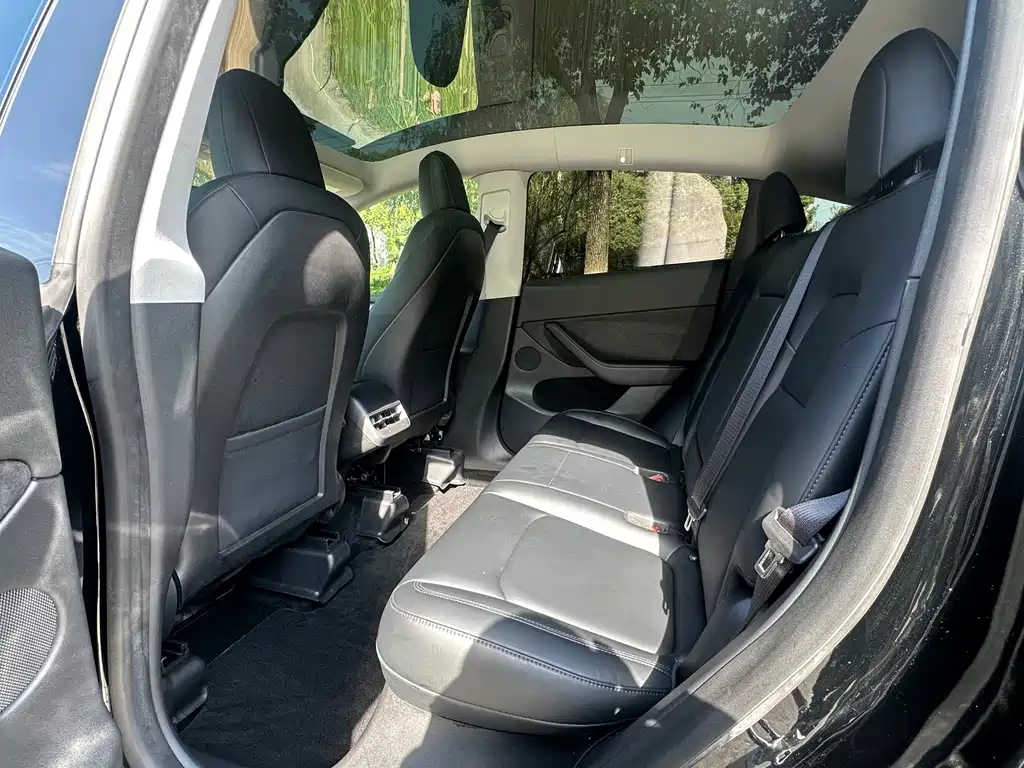 Model Y 2022 rear-wheel drive version купить на сайте DeffCars