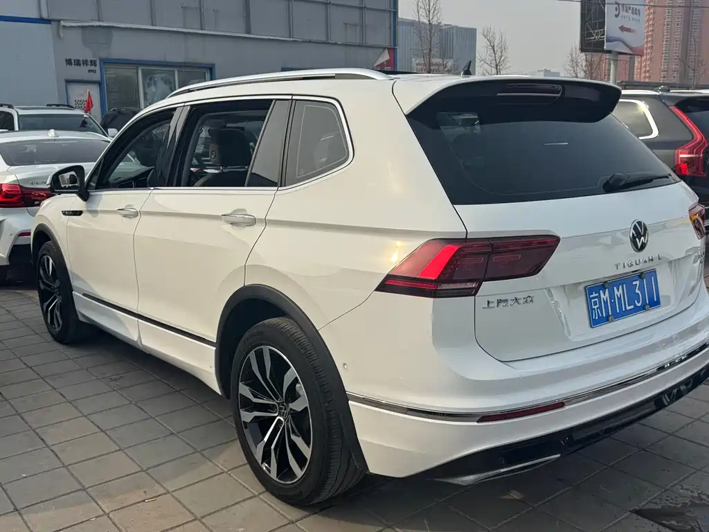 Tiguan L 2021 380TSI automatic four-wheel drive R-Line 7-seater version купить на сайте DeffCars