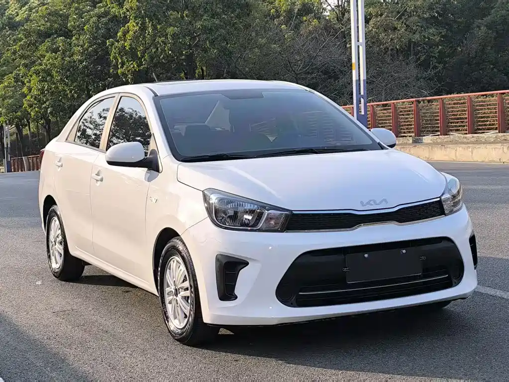 Huanchi 2020 1.4L automatic comfort sunroof version купить на сайте DeffCars