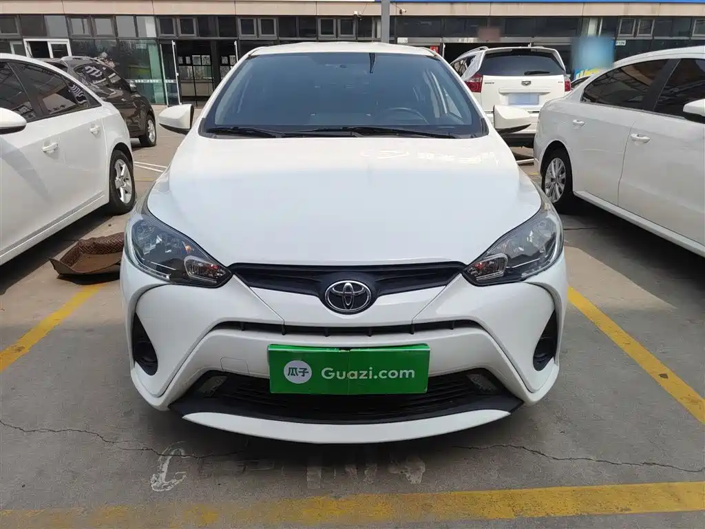 YARiS L 2017 1.5E CVT Charming Edition купить на сайте DeffCars
