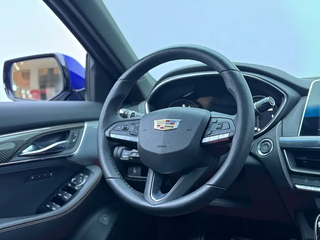 Cadillac CT5 2020 facelift 28T Platinum Sports Edition купить на сайте DeffCars