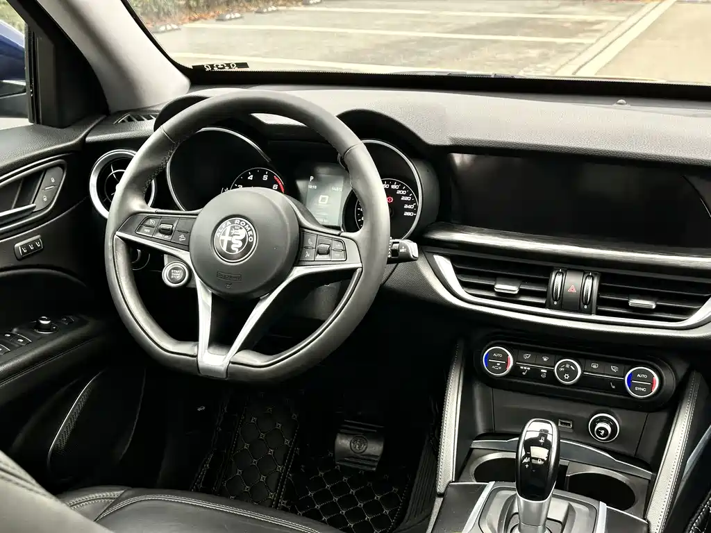 Stelvio 2017 2.0T 200HP Elite Edition купить на сайте DeffCars