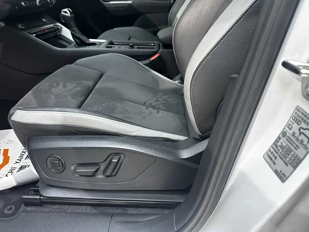 Audi Q3 2022 35 TFSI Fashionable and Dynamic купить на сайте DeffCars