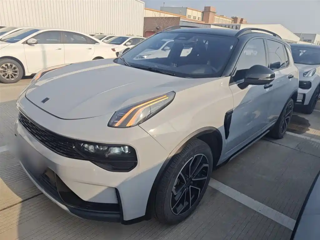 Lynk & Co 01 2023 1.5TD EM-F PM купить на сайте DeffCars