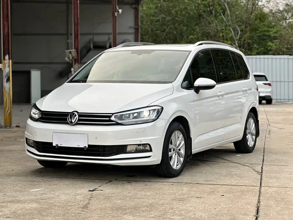 Touran 2016 Touran L 280TSI DSG Shuya Edition купить на сайте DeffCars