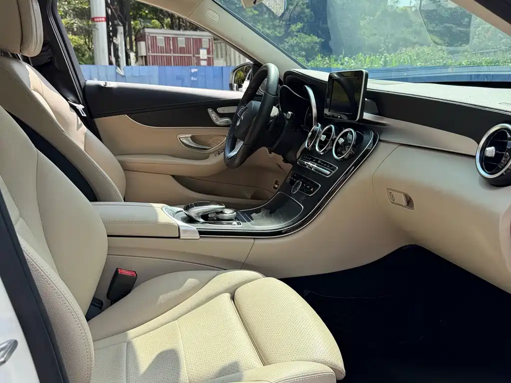 Mercedes-Benz C-Class 2018 C 200 L Sports Edition купить на сайте DeffCars