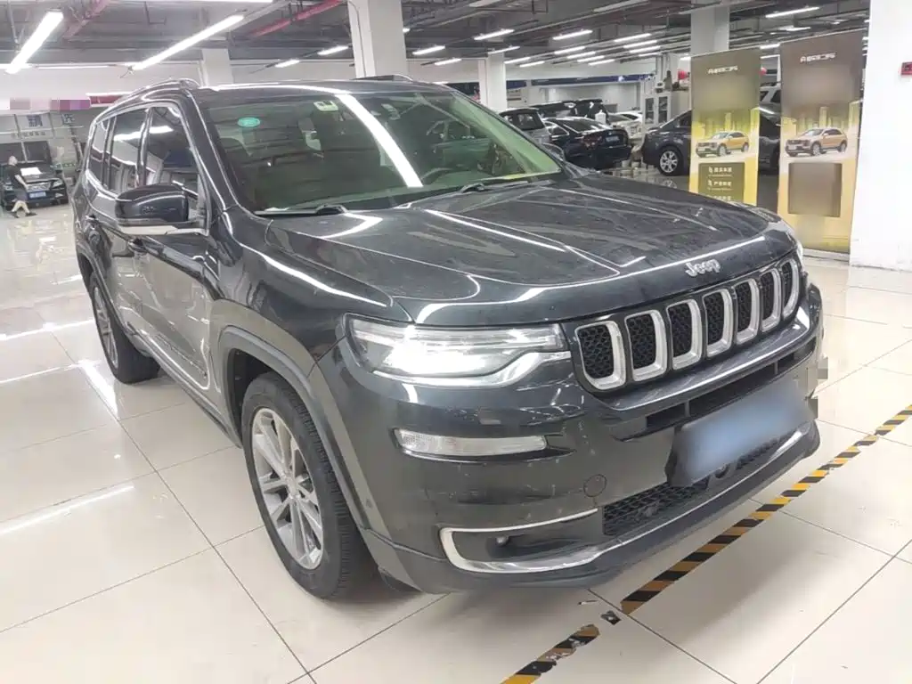 Grand Commander 2018 2.0T 4WD Premium Edition National V купить на сайте DeffCars