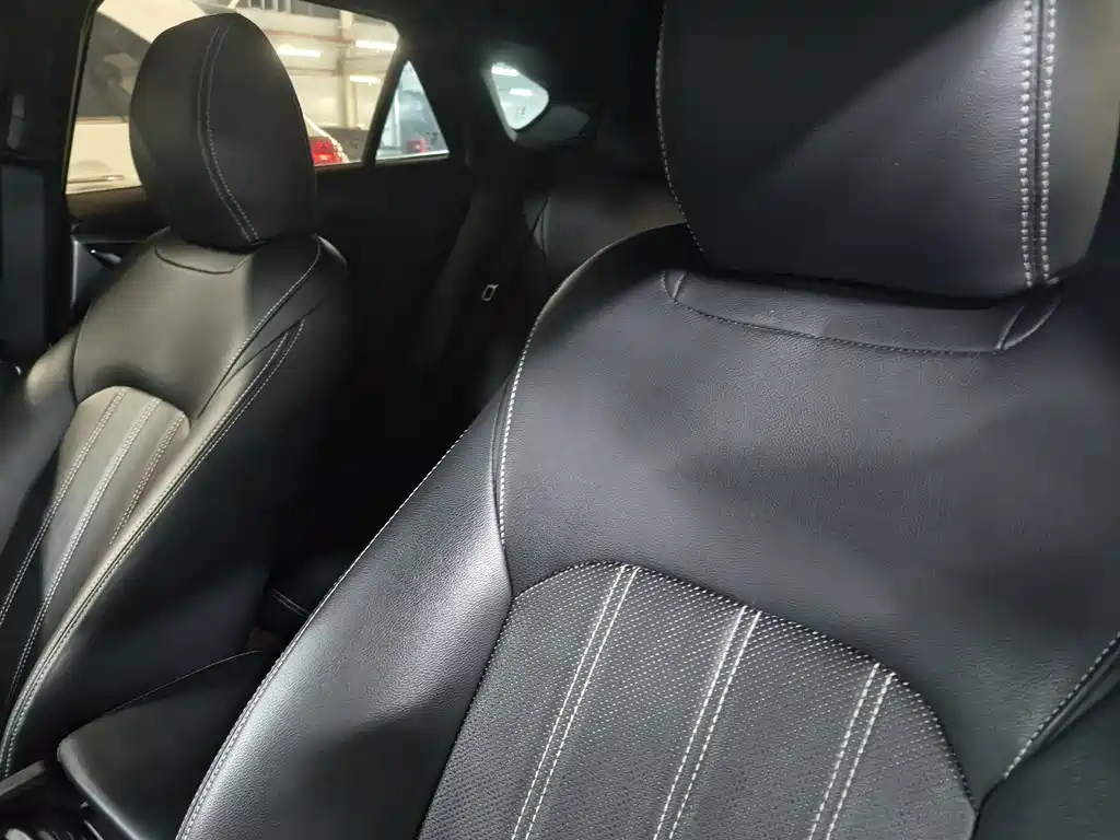 Mazda CX-4 2018 2.0L automatic two-wheel drive Blue Sky Vibrant Edition National V купить на сайте DeffCars