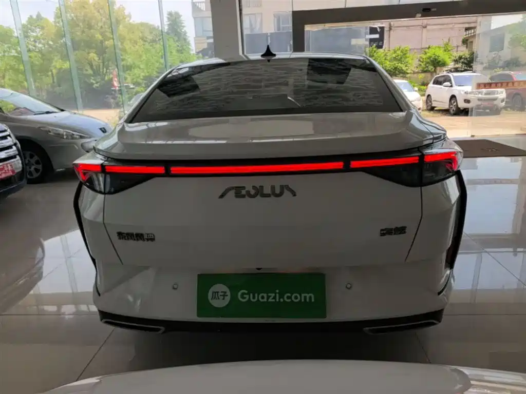 Yixuan 2020 230T automatic dazzling track rider version купить на сайте DeffCars