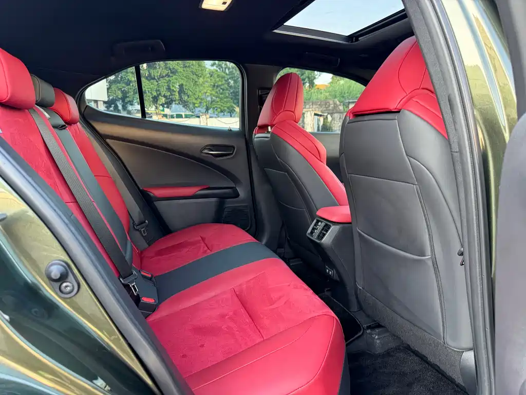 Lexus UX 2020 200 F SPORT Edition купить на сайте DeffCars
