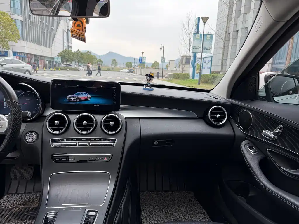 Mercedes-Benz C-Class 2020 C 200 L Fashionable Sports Edition купить на сайте DeffCars