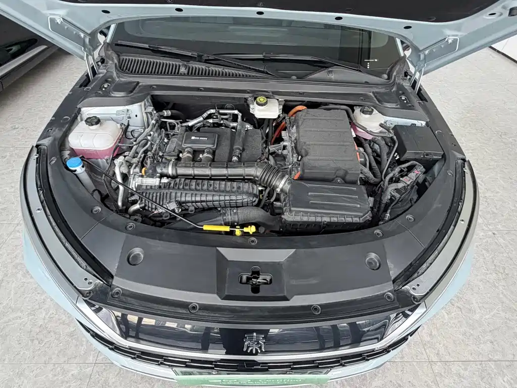 Qin L 2025 DM-i Smart Driving Edition 120KM Transcendent Type купить на сайте DeffCars