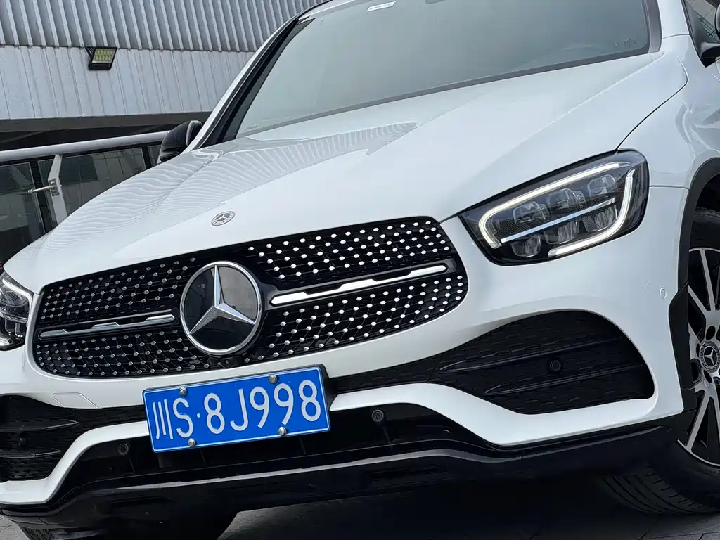Mercedes-Benz GLC Coupe 2023 GLC 260 4MATIC Coupe SUV купить на сайте DeffCars