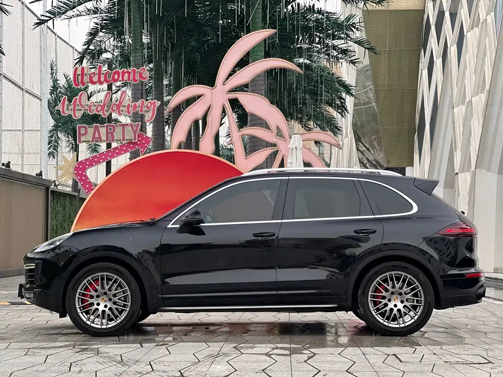 Cayenne 2015 Cayenne Turbo 4.8T купить на сайте DeffCars