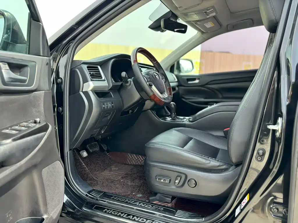 Highlander 2021 2.0T four-wheel drive premium version 7 seats купить на сайте DeffCars